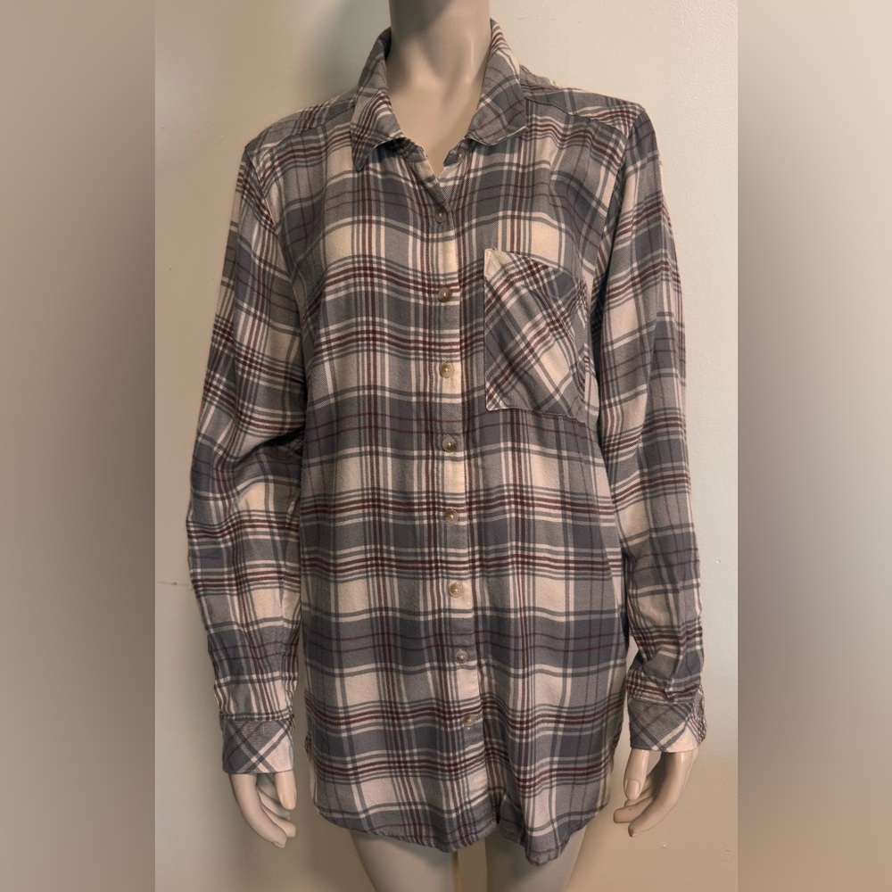 Torrid Plaid Button Down Shirt Womens Size 2 Gray Burgundy Lightweight Blouse - Picture 3 of 9